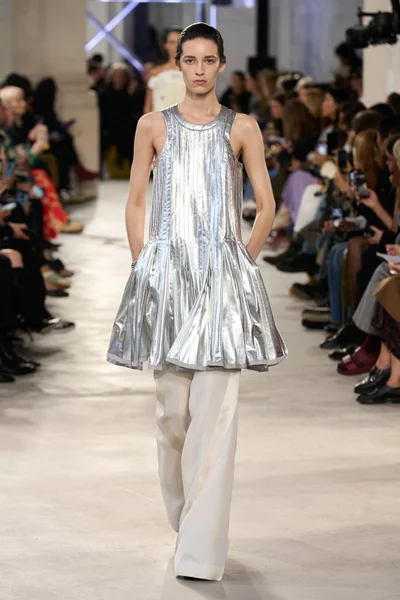 Look 39